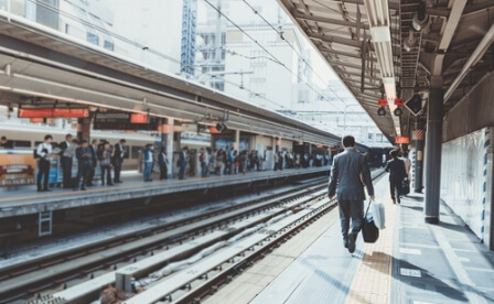 電車内では音楽を聴いて気持ちを切り替えています。