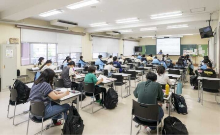 授業見学または体験授業